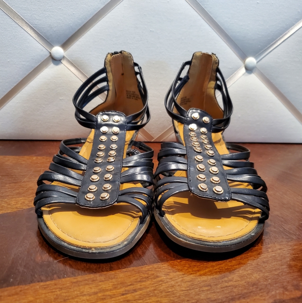 BareTraps Belicia Sandals